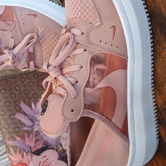 NIKE Court Alta Vision Women's Pink Sneakers Sz 10 - Picture 2 of 10